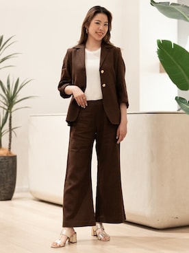 「カラーパンツ」｜「アイテム（テーラードジャケット）」を使った、BANANAREPUBLICさん（レディース・163cm）の春コーディネート