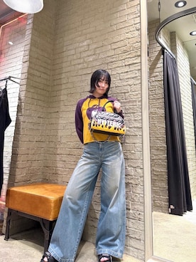 「HYSTERIC GLAMOUR（ヒステリックグラマー）のデニムワイドパンツ（デニムパンツ、ブルー系）」を使った、YUIKAさん（レディース・158cm）の秋コーディネート