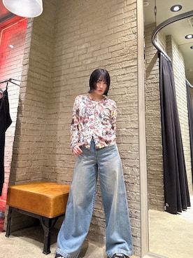 「HYSTERIC GLAMOUR（ヒステリックグラマー）のデニムワイドパンツ（デニムパンツ、ブルー系）」を使った、YUIKAさん（レディース・158cm）の秋コーディネート