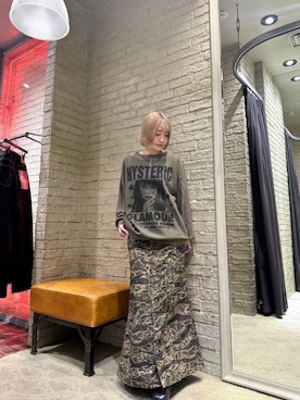 「HYSTERIC GLAMOUR（ヒステリックグラマー）のミリタリーロングスカート（スカート）」を使った、YUIKAさん（レディース・159cm）の秋コーディネート