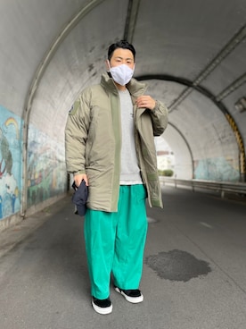 「BlackEyePatch（ブラックアイパッチ）のアイテム（スウェット）」を使った、MASATOSHI KOMORIさん（メンズ・173cm）の冬コーディネート