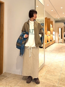 「アイテム（マフラー）」を使った、sayoさん（レディース・162cm）の秋コーディネート