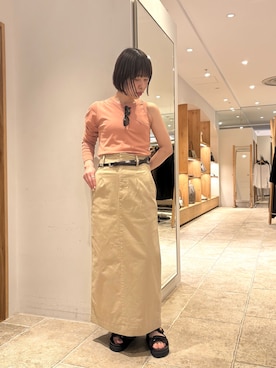 「GALLARDAGALANTE（ガリャルダガランテ）の【CHIKAコラボサイズ】チノストレッチスカート（スカート、ベージュ系）」を使った、sayoさん（レディース・162cm）の春コーディネート