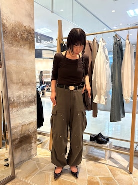 「2.718（ニーテンナナイチハチ）の【2.718】スリングバックパンプス（その他シューズ、ブラウン系）」を使った、sayoさん（レディース・162cm）の秋コーディネート