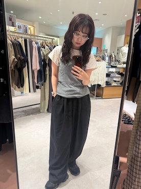 「LOWRYS FARM（ローリーズファーム）のＢＡＳＩＣシアータンク 1042099（タンクトップ、グレー系）」を使った、めめさん（レディース・151cm）の夏コーディネート