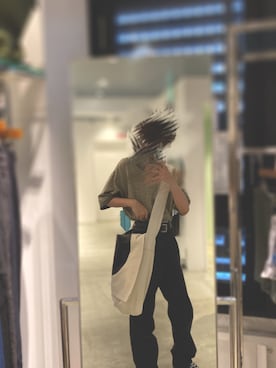 「アイテム（メッセンジャーバッグ、ホワイト系）」を使った、takeeoさん（メンズ・175cm）の夏コーディネート