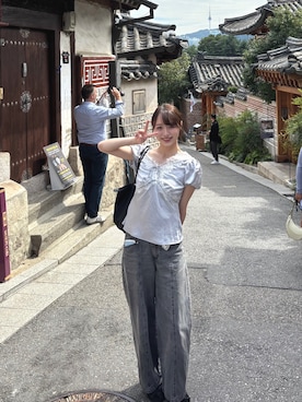 「LONGCHAMP（ロンシャン）のアイテム（バッグ）」を使った、Ayuka.さん（レディース・163cm）の秋コーディネート