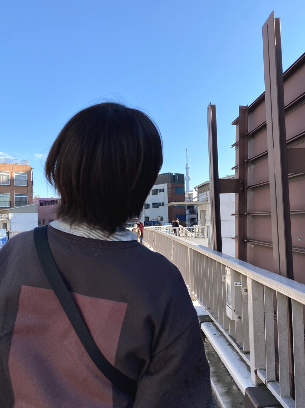 「私の推しブランド、poly、オーバーサイズ」｜「古着のアイテム（シャツ/ブラウス、その他）」を使った、ぴよさん（レディース・155cm）の冬コーディネートの1枚目の写真