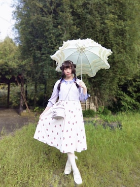 「アイテム（ヘアゴム）」を使った、✞𝔪𝖎𝖈𝖍𝖊𝖙𝖙𝖊✞さん（レディース・163cm）の秋コーディネート