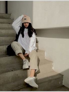 「DISCOVERED（ディスカバード）のアイテム」を使った、Anita Liuさん（レディース・155cm）の夏コーディネート