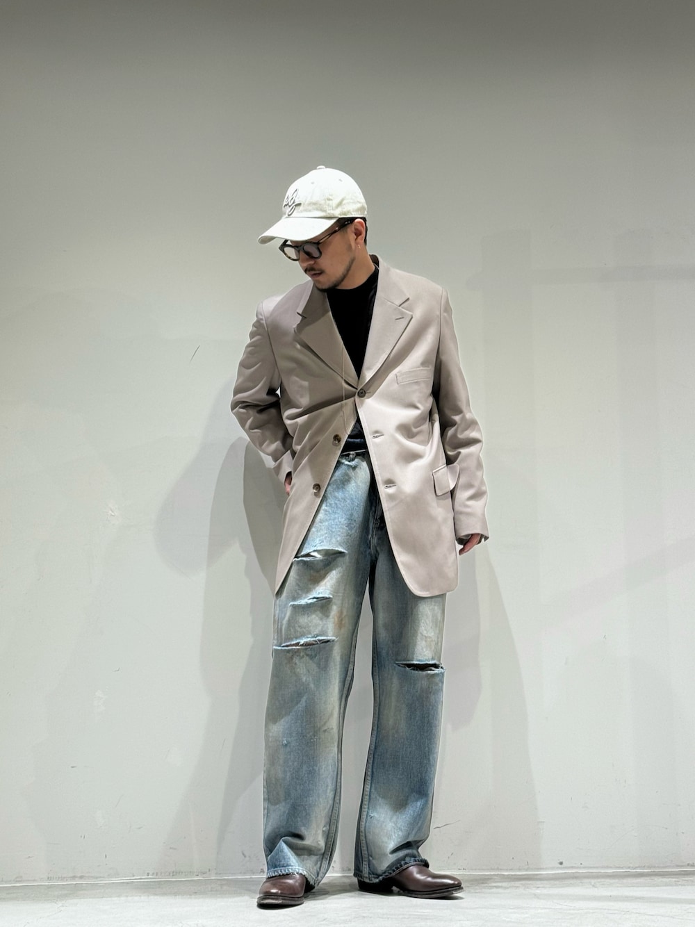 「シンプル、お出かけコーデ、春、ジャケット、春コーデ、春夏コーデ、ジャケットスタイル、デニム、ancellm、yoke、GARDEN TOKYO、gardenosaka」｜「YOKEのアイテム（ジャケット/アウター、その他）」を使った、GARDEN  takumiさん（メンズ・167cm）の春コーディネートの1枚目の写真