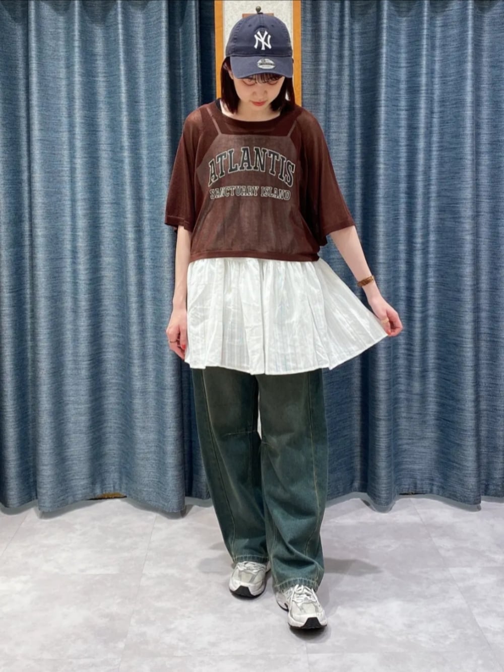「RETRO GIRLのカジュアルロゴシアーNT（ニット/セーター、ブルー系）」を使った、RETROGIRLさん（レディース・164cm）の夏コーディネートの1枚目の写真