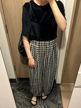 「crewre（クルーレ）のアイテム（Tシャツ/カットソー、ブラック系）」を使った、わらちゃんさん（レディース・164cm）の秋コーディネート