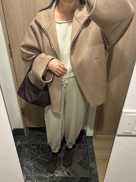 「アイテム（サンダル）」を使った、わらちゃんさん（レディース・164cm）の冬コーディネート