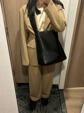 「CLANE（クラネ）のアイテム（パンツ）」を使った、わらちゃんさん（レディース・164cm）の春コーディネート