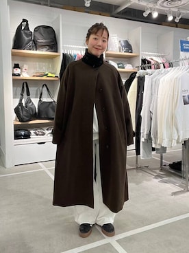 「アイテム（ステンカラーコート）」を使った、ユメノさん（メンズ・164cm・20代）の冬コーディネート