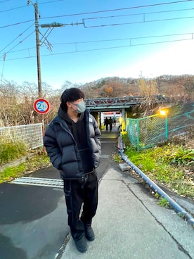 「HOLY IN CODE（ホーリーインコード）のアイテム」を使った、AAA.Hiromiさん（メンズ・172cm）の冬コーディネート