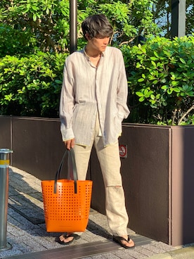 「DRIES VAN NOTEN（ドリスヴァンノッテン）のアイテム（バッグ）」を使った、Kento Atsushiさん（メンズ・180cm）の夏コーディネート