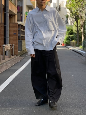 「SHINYAKOZUKA（シンヤコヅカ）のアイテム（トップス）」を使った、Kento Atsushiさん（メンズ・180cm）の夏コーディネート
