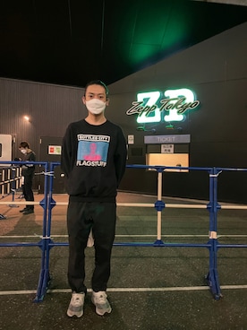 「FLAGSTUFF（フラグスタフ）のアイテム（スウェット）」を使った、しんぱおーんさん（メンズ・168cm）の秋コーディネート