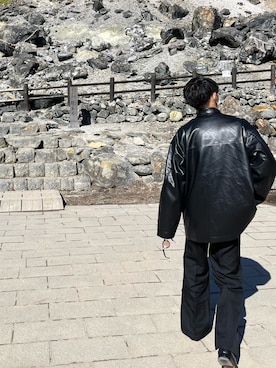 「soerte（ソエルテ）のStand collar leather jacke/スタンドカラーフェイクレザージャケット（カバーオール、ブラック系）」を使った、kantaさん（メンズ・168cm）の秋コーディネート