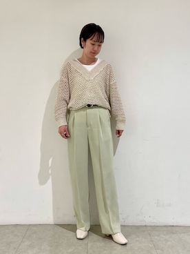 「qualite（カリテ）のﾗﾒﾛｰｹﾞｰｼﾞVﾈｯｸﾆｯﾄ（ニット/セーター、ベージュ系）」を使った、渡辺さん（レディース・152cm）の冬コーディネート