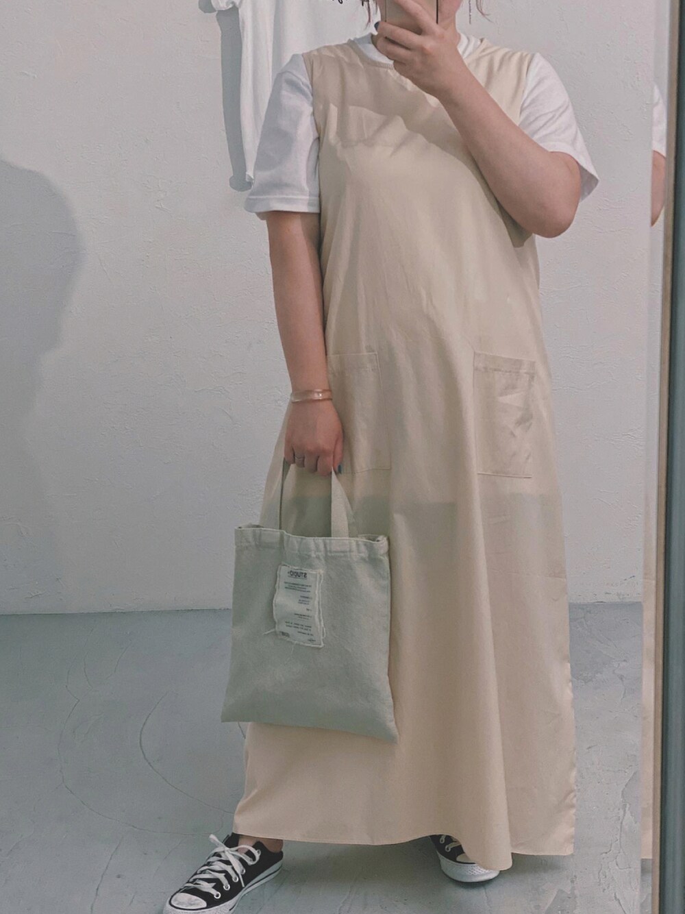 「シンプル、夏、大人カジュアル、今日のコーデ、ootd、カジュアルコーデ、低身長、きれいめカジュアル、いいね、save、フォローお願いします🤑、リラックススタイル」｜「primarasのアイテム（ワンピース、ベージュ系）」を使った、shizuuさん（レディース・152cm）の夏コーディネートの1枚目の写真