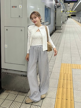 「UNIQLO（ユニクロ）のアイテム（カーディガン/ボレロ、ホワイト系）」を使った、さきさん（レディース・155cm）の春コーディネート