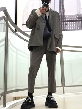「BALENCIAGA」｜「アイテム（フォーマルスーツ/小物）」を使った、るいさん（メンズ・180cm）の秋コーディネート