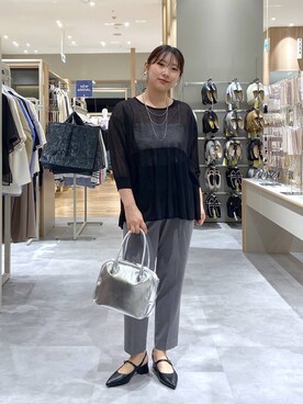 「アイテム（ボストンバッグ、グレー系）」を使った、サキさん（レディース・154cm）の春コーディネート