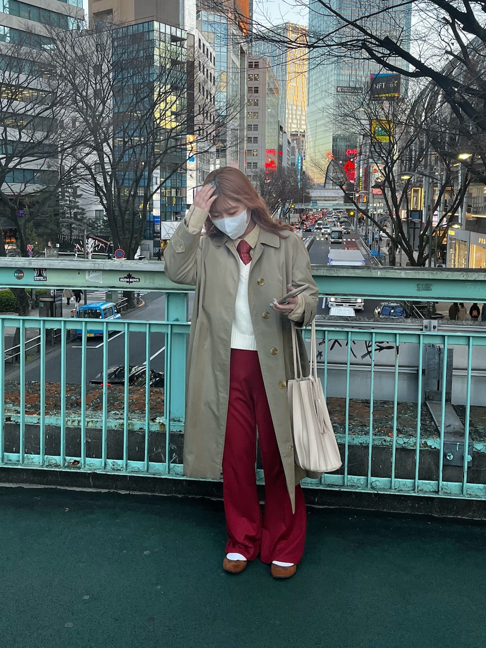 BURBERRYのトレンチコートを使った人気ファッションコーディネート