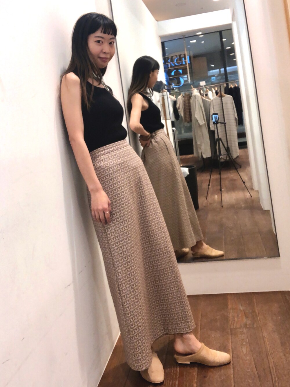 「ノースリーブ、ジャガード、ロングスカート、ハラコ」｜「URBAN RESEARCH DOORSのアイテム（スカート、ベージュ系）」を使った、うめさん（レディース・160cm）の夏コーディネートの1枚目の写真