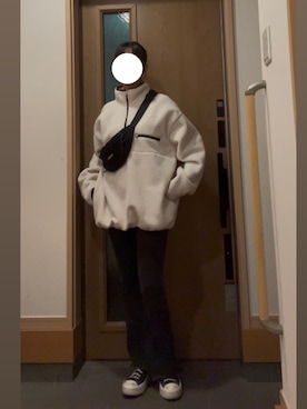 「アイテム（ボディバッグ/ウエストポーチ）」を使った、mini_hanaさん（レディース・168cm）の秋コーディネート