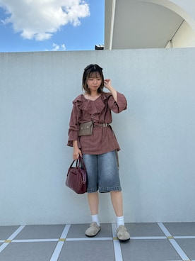 「アイテム（ボディバッグ/ウエストポーチ）」を使った、河合ゆめさん（レディース・156cm）の秋コーディネート