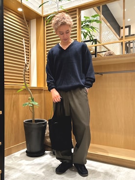 「カーキパンツ」｜りゅーたさん（メンズ・171cm）の秋コーディネート