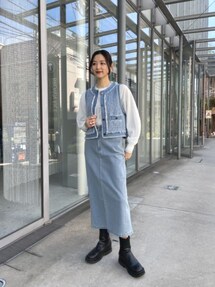 three dots（スリードッツ）の「ニードルパンチ デニムベスト（ベスト