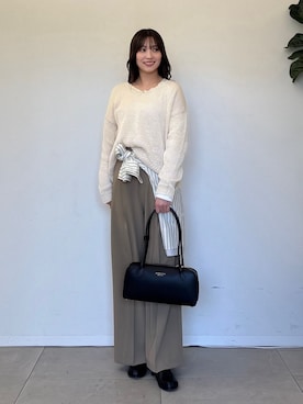 「SLOBE IENA（スローブイエナ）の《4サイズ展開》イージーワイドパンツ（スラックス、ベージュ系）」を使った、mahiroさん（レディース・160cm）の春コーディネート