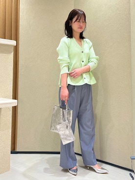 「MARLON FIRENZE（マーロンフィレンツェ）のMARLON/マーロン STARS EMBROIDERED TOTE（トートバッグ、シルバー系）」を使った、chiakiさん（レディース・165cm）の冬コーディネート