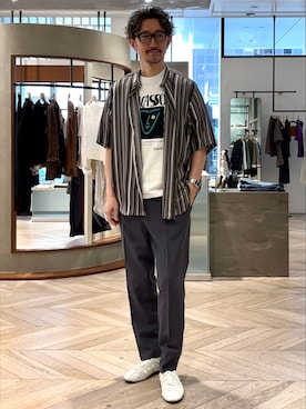 「EDIFICE（エディフィス）のP/Li CHAMBRAY  RT イージーパンツ（その他パンツ、グレー系）」を使った、TERAIさん（メンズ・183cm）の春コーディネート