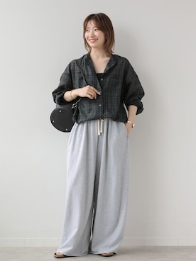 「JOURNAL STANDARD relume（ジャーナルスタンダード　レリューム）のドロストワイドシアーチェックシャツ（シャツ/ブラウス、ブルー系）」を使った、makotoさん（レディース・158cm）の夏コーディネート