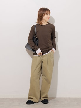 「JOURNAL STANDARD relume（ジャーナルスタンダード　レリューム）の《追加5》シアークルーネックロングTシャツ（Tシャツ/カットソー、ブラウン系）」を使った、makotoさん（レディース・158cm）の秋コーディネート