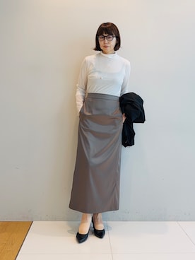 「INDIVI（インディヴィ）の【レイヤード／袖口シアー／日本製】ベロアジャージトップス（Tシャツ/カットソー、ホワイト系）」を使った、imurayamaさん（レディース）の夏コーディネート