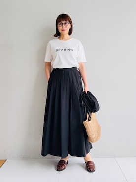 「INDIVI（インディヴィ）の【UVケア／選べるグラフィック】スムースジャージTシャツ（Tシャツ/カットソー、ホワイト系）」を使った、imurayamaさん（レディース）の春コーディネート