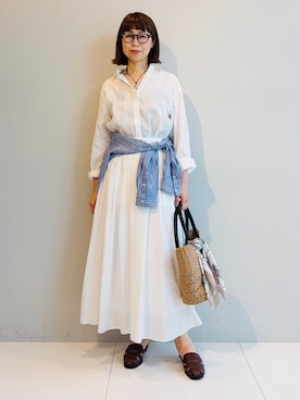 「INDIVI（インディヴィ）の【接触冷感／2WAY】カシュクールリネンシャツ（シャツ/ブラウス、ホワイト系）」を使った、imurayamaさん（レディース）の春コーディネート