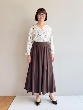 「INDIVI（インディヴィ）の【映える1枚】花柄プリントブラウス（シャツ/ブラウス、ベージュ系）」を使った、imurayamaさん（レディース）の夏コーディネート