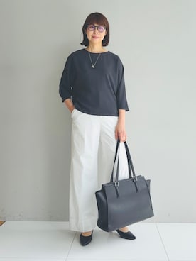 「INDIVI（インディヴィ）の【収納力◎／A4サイズ対応】シゴデキバッグ（トートバッグ、ブラック系）」を使った、imurayamaさん（レディース）の春コーディネート