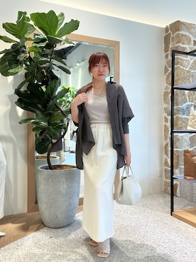 「Jena espace merveilleux(ジェナ エスパスメルヴェイユ)のネジレショートネックレス(ネックレス、ゴールド系)」を使った、kana32cdさん(レディース・155cm)の春コーディネート