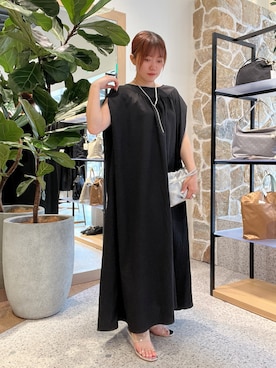 「Jena espace merveilleux(ジェナ エスパスメルヴェイユ)のリラックスギャザーワンピース(ワンピース、ブラック系)」を使った、kana32cdさん(レディース・155cm)の春コーディネート