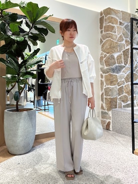 「Jena espace merveilleux(ジェナ エスパスメルヴェイユ)の【2サイズ展開/美脚見え】トロミイージーパンツ(その他パンツ、グレー系)」を使った、kana32cdさん(レディース・155cm)の春コーディネート
