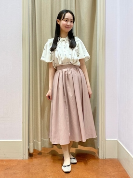 「couture brooch（クチュールブローチ）のアイテム」を使った、あい梨さん（レディース・157cm）の春コーディネート